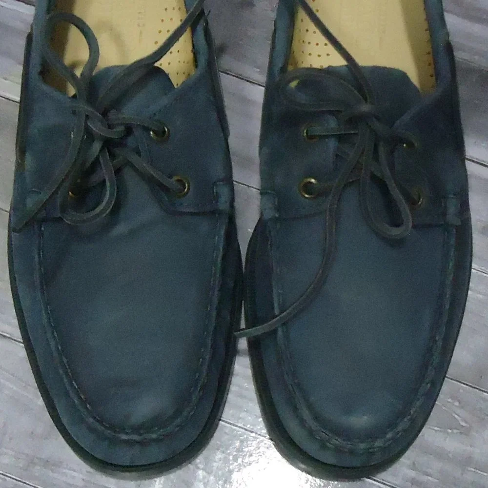 SIZE 11. Sebago Docksides boat shoes